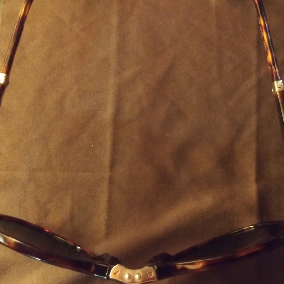 Designer sunglasses - Picture 3 of 9